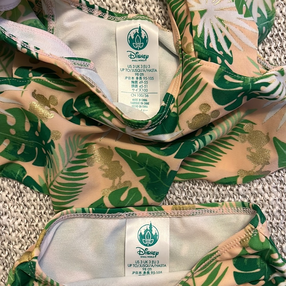 Disney Brand toddler girls swimsuit - Picture 2 of 3